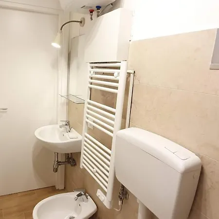 Apartment Monochic Studio - Politecnico