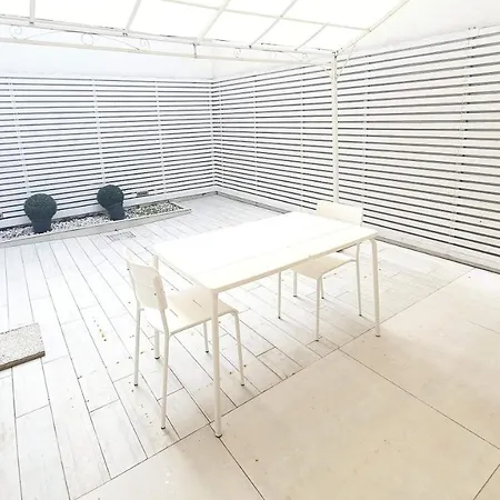Apartment Monochic Studio - Politecnico *